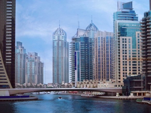 غرفتي نوم مع تخزين